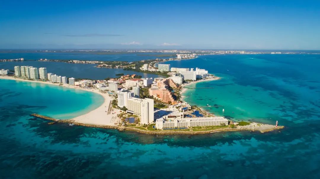 Hoteleros de Quintana Roo esperan decisión de la gobernadora sobre el ...