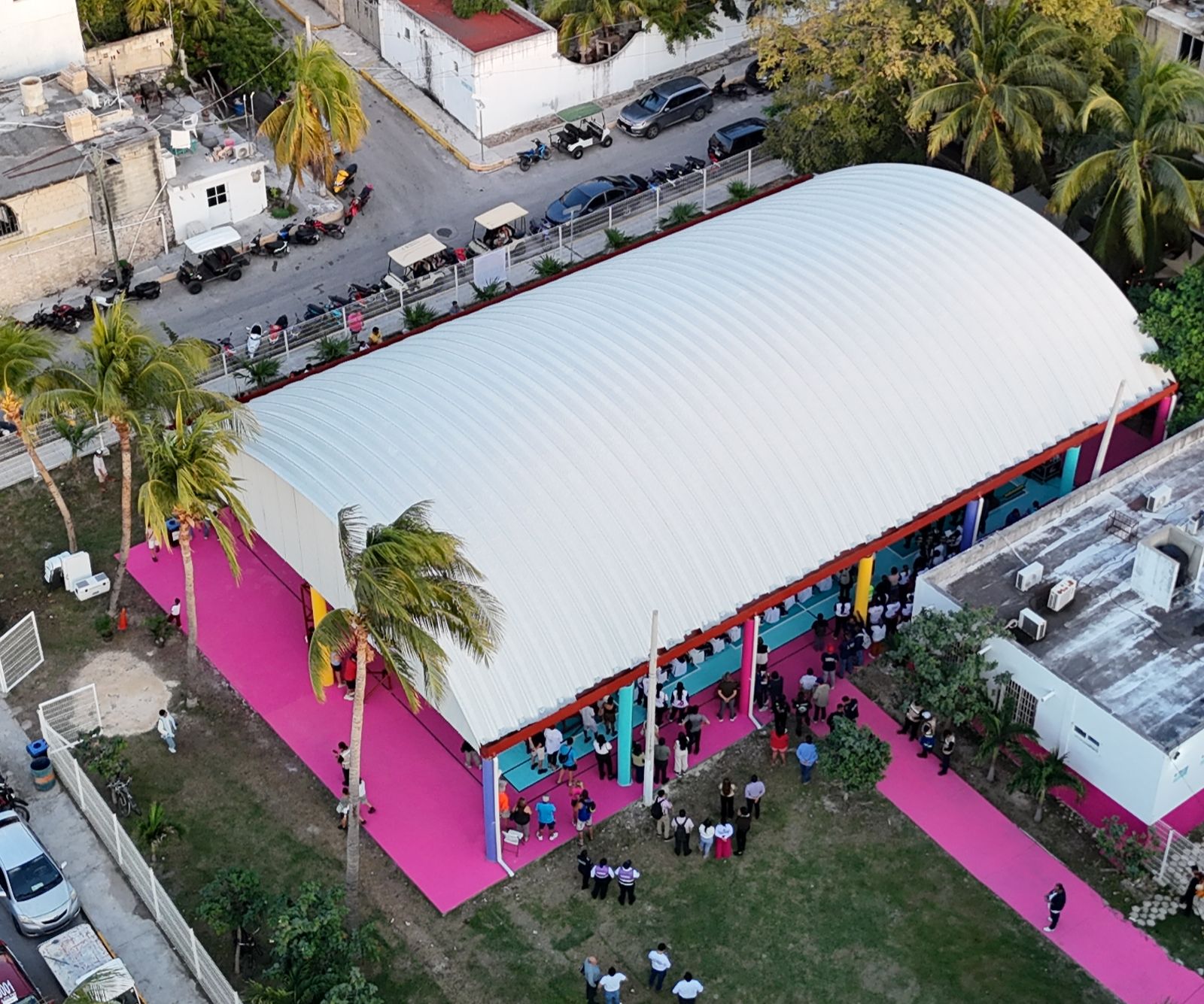 Atenea Gómez Ricalde inaugura el nuevo domo de la colonia La Gloria en ...
